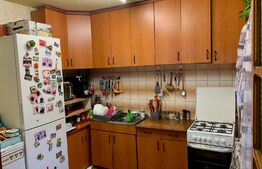 Apartament 3 camere cu balcon, 125 mp, etaj intermediar, zona Vlaicu
