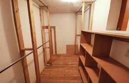 Casa curte comuna, 4 camere, 90 mp utili, Parneava