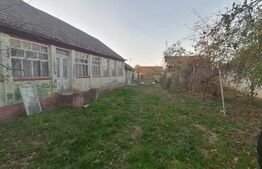 Casa de renovat/demolat, teren 1440 mp, Felnac