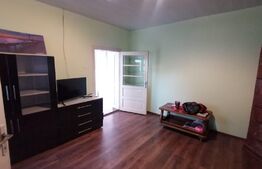 Casa 100 mp utili, teren 200 mp, doua corpuri+gradina, Gradiste