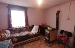 Casa 3 camere, teren 700 mp, doua fronturi stradale, Galșa