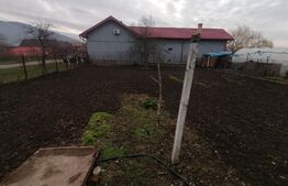 Casa 3 camere, teren 700 mp, doua fronturi stradale, Galșa