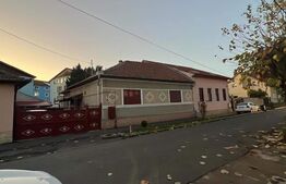 Casa cu 4 camere, 170 mp utili, teren cu 327 mp, Parneava