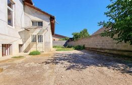 Casa individuala, 200 mp utili, teren cu 480 mp, Poltura