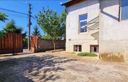 Casa individuala, 200 mp utili, teren cu 480 mp, Poltura