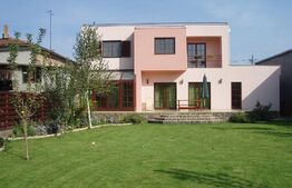 Vila cu 5 camere, 300 mp utili, teren cu 900 mp, Muresel