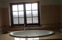 Vila cu 5 camere, 300 mp utili, teren cu 900 mp, Muresel