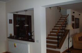 Vila cu 5 camere, 300 mp utili, teren cu 900 mp, Muresel