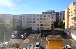 Apartament 3 camere, decomandat,  75 mp, zona Micalaca 300