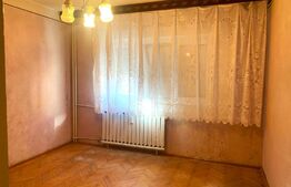 Apartament 3 camere, decomandat,  75 mp, zona Micalaca 300