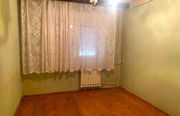 Apartament 3 camere, decomandat,  75 mp, zona Micalaca 300