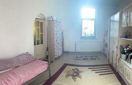 Casa 6 camere, 200 mp, Parneava