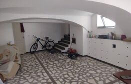 Garsoniera 37 mp, Central