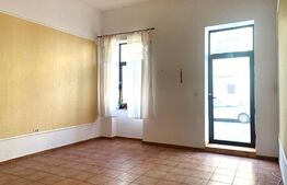 Spatiu comercial cu vitrina, 50 mp, zona Ultracentrala