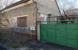 Casa DE VANZARE, 4 camere, 228mp, zona Exterior Sud