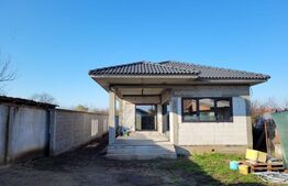 Casa 4 camere, 154 mp, zona Aradul Nou 