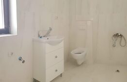 Apartament bloc nou, 3 camere + parcare privata, zona centrala