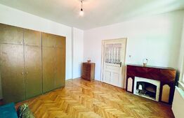 Oportunitate investiție! 5 Apartamente la casa, curte individuala, Teren 489 mp zona excelenta, situate in Centrul Aradului!! 
