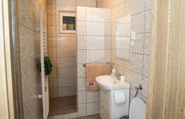 Apartament la casa cu o curte superba, 2 camere ,65 mp utili, zona Intim