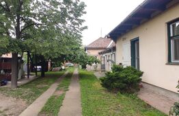 Oportunitate!!!! Apartament la casa cu 4 camere, curte comuna, zona Aradul Nou