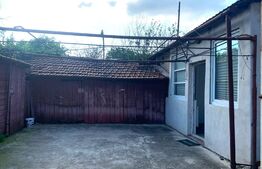 Apartament cu o camera, 30 mp, curte comuna, zona Parneava