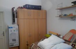 Casa 260 mp formata din doua apartamente, 369 mp teren, zona Intim