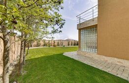 Casă cu 4 camere, P+1E+Pod , teren 861mp,Vladimirescu-Europa. Negociabil 