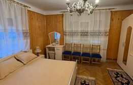 Casa doua corpuri, 3441 mp teren, centru Tarnova