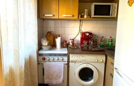 Garsoniera la etaj intermediar, 27 mp, Zona Micalaca 500