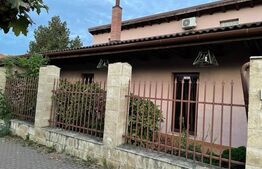 Proprietate deosebita formata din 2 case si 1250mp teren