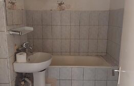 Apartament spatios cu 2 camere, decomandat, zona Podgoria