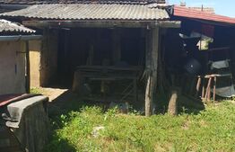 Casa modesta Ghioroc, 1400 mp teren