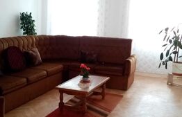 Apartament 3 camere, 96 mp, decomandat, zona Central