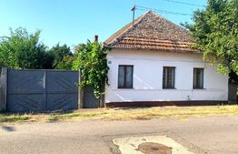 Casa renovabila, 160 mp construiti, front stradal 17 ml, 653 mp teren, Vladimirescu