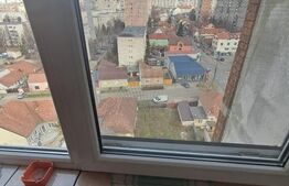 DE VANZARE APARTAMENT CU 3 CAMERE IN ZONA AUREL VLAICU