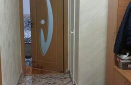 Apartament 3 camere cu centrala proprie 