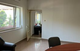 Apartament la casa, de vanzare, cu 3 camere, 120 mp, zona centrala