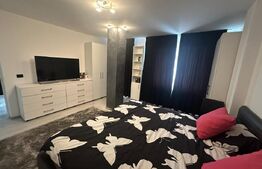 Apartament de vanzare, cu 5 camere, 160 mp, zona Vlaicu