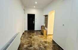 Apartament de vanzare, cu 3 camere, zona ultracentrala