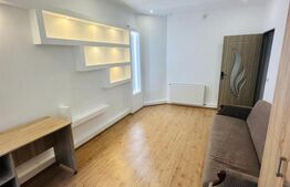 Apartament de vanzare, cu 3 camere, zona ultracentrala