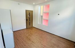 Apartament de vanzare, cu 3 camere, zona ultracentrala