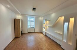 Apartament de vanzare, cu 3 camere, zona ultracentrala