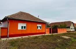 Casa de vanzare in Macea, teren 942 mp