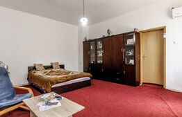 Casa de vanzare, 700 mp, teren de 1015 mp, strada Andrei Saguna