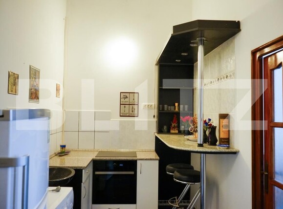 Apartament de vânzare 3 camere Central - 185163AV | BLITZ Arad | Poza1