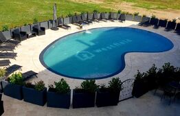 Casa la rosu, pe stoc, cu terasa si acoperis finalizat – Westfield