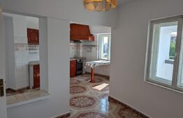 Apartament cu 4 camere, 165 mp, zona Intim 