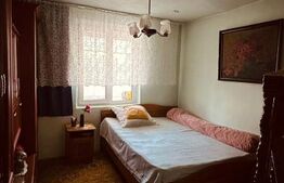 Apartament cu 3 camere si balcon, decoamandat, spatios si calduros in Lipova