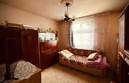 Apartament cu 3 camere si balcon, decoamandat, spatios si calduros in Lipova