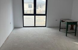 Casă Noua cu etaj, 5cam , 3bai, Terasa de 30mp, semifinisat